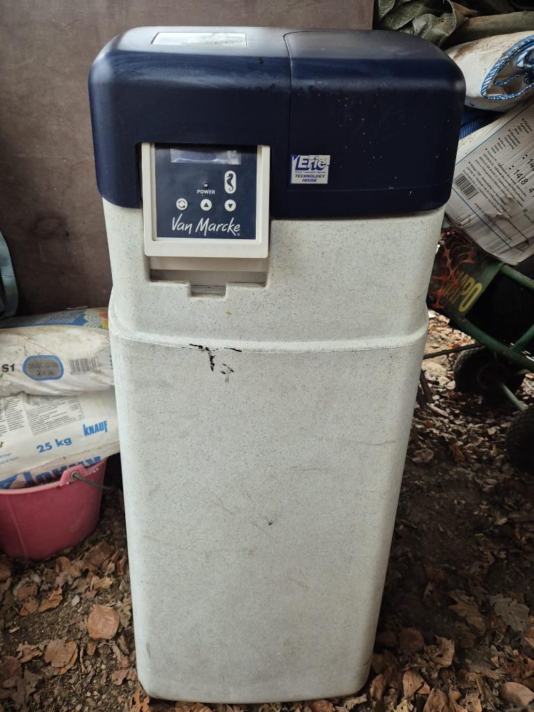 Aqua-O-Matic compacte ECO MAXI waterontharder, Ophalen, Gebruikt, Waterontharder met zout