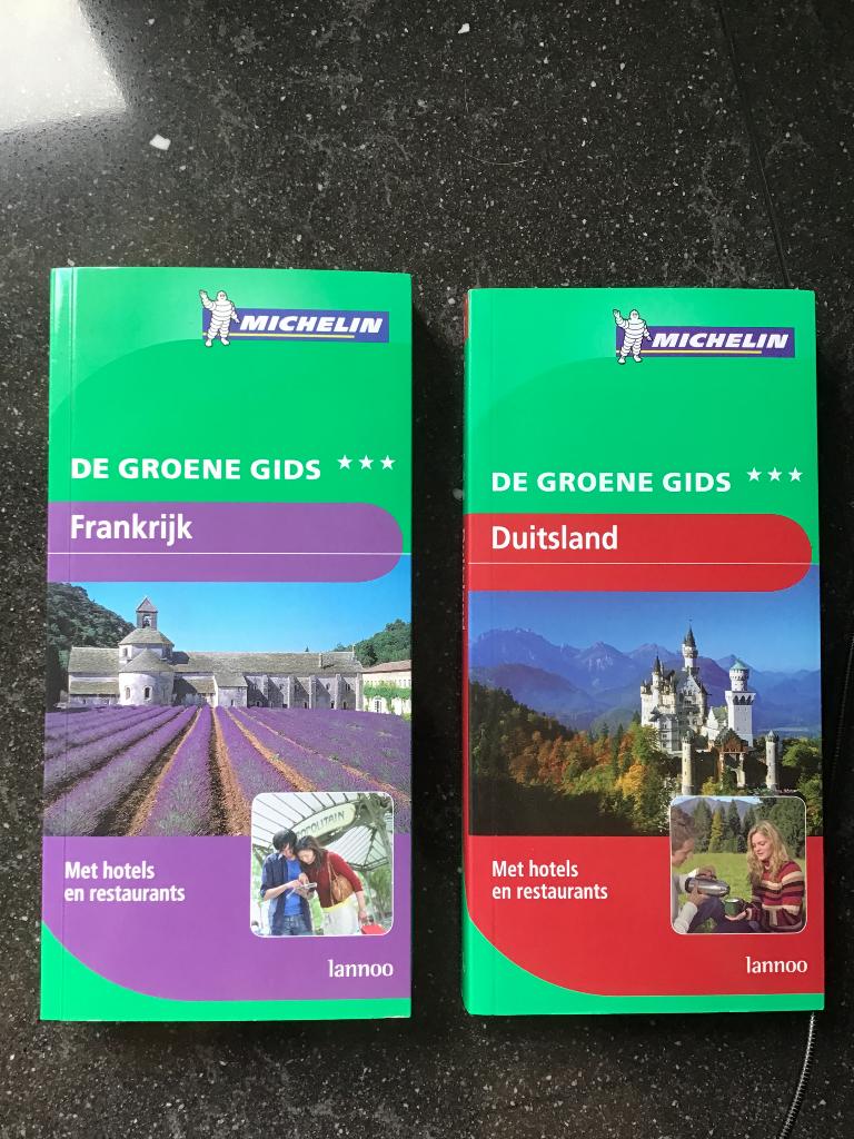 2 Michelin gidsen Frankrijk en Duitsland, Michelin, Europa, Ophalen of Verzenden, Zo goed als nieuw