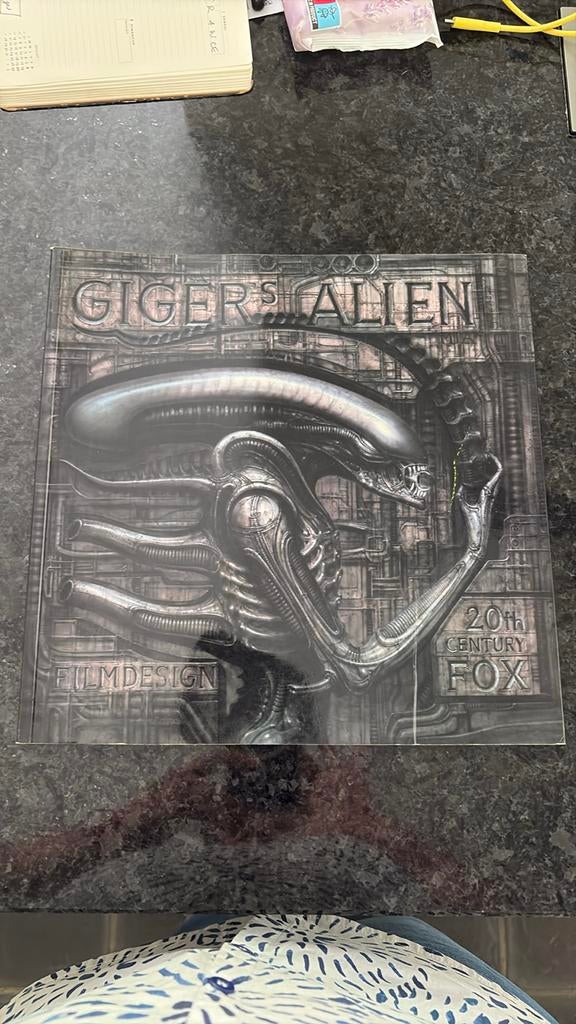 Giger's Alien, Boeken, Ophalen, Zo goed als nieuw