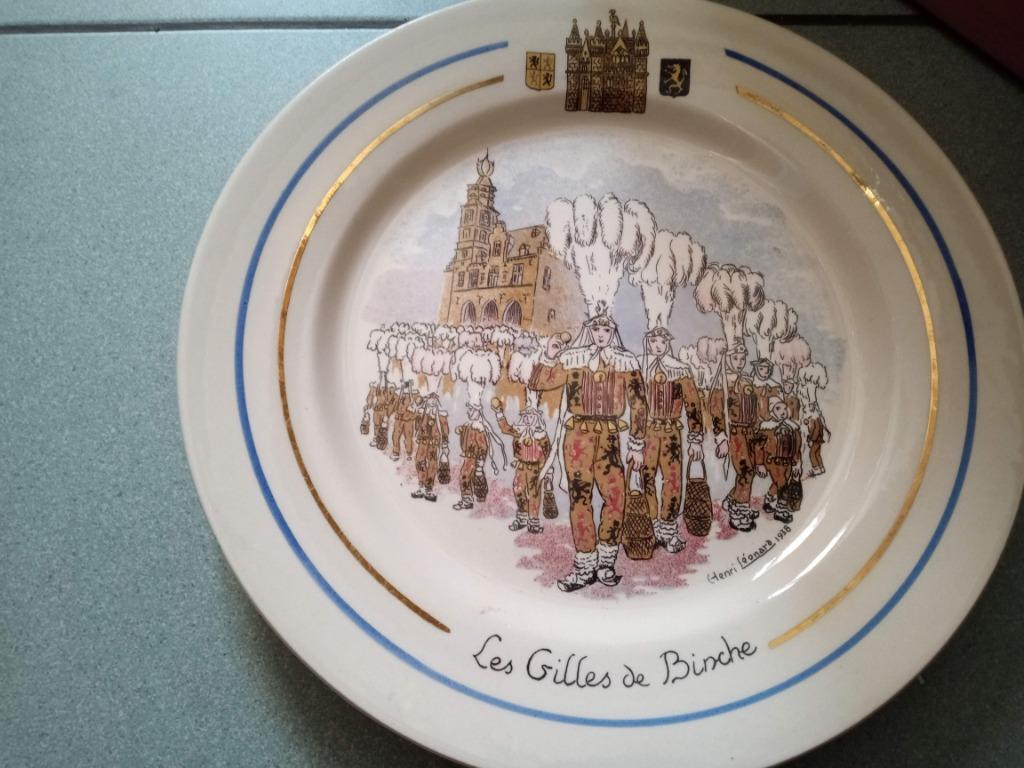 assiette les gilles de binche de 1938 boch frères, Ophalen