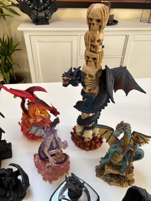 lot of beeldjes draken, Collections, Statues & Figurines, Utilisé, Fantasy, Enlèvement