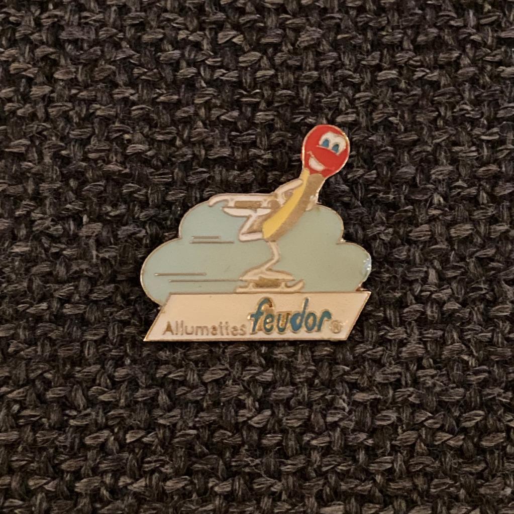 PIN - FEUDOR - ALLUMETTES - LUCIFERS - SCHAATSEN, Collections, Envoi, Utilisé, Marque, Insigne ou Pin's