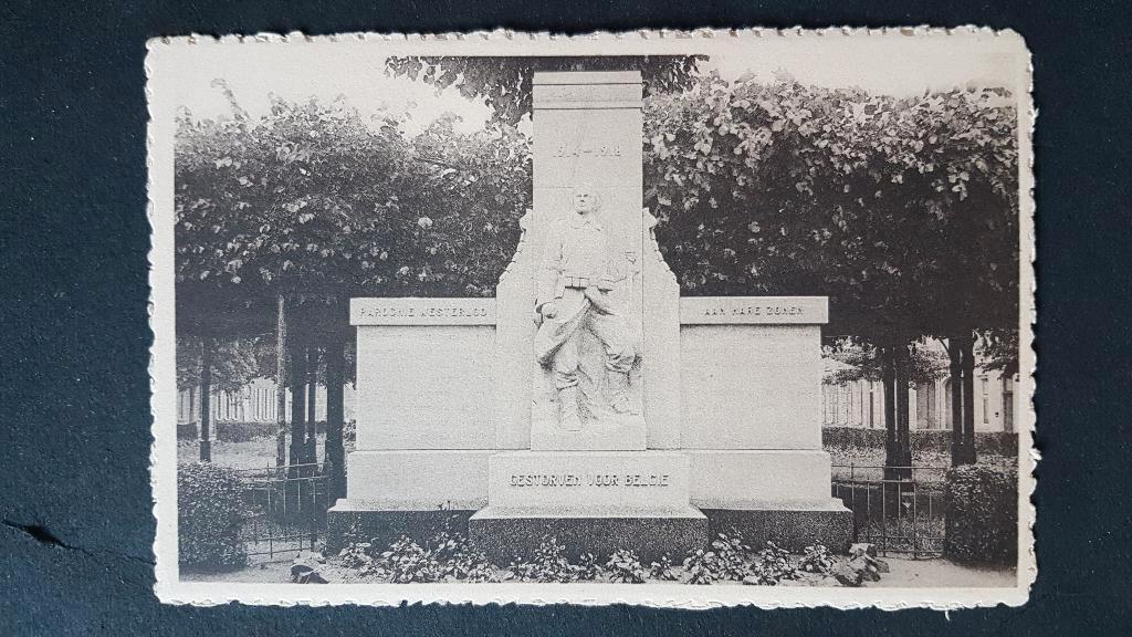 Postkaart Westerloo Westerlo Standbeeld Oorlog, Enlèvement ou Envoi, 1940 à 1960, Non affranchie, Anvers