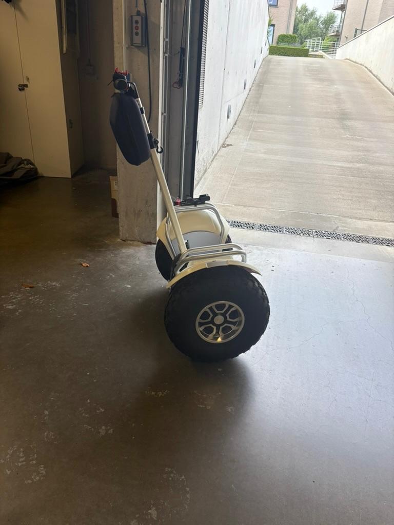 SEGWAY VOOR ALLE TERREINEN, Fietsen en Brommers, Steps, Zo goed als nieuw, Elektrische step (E-scooter), Ophalen