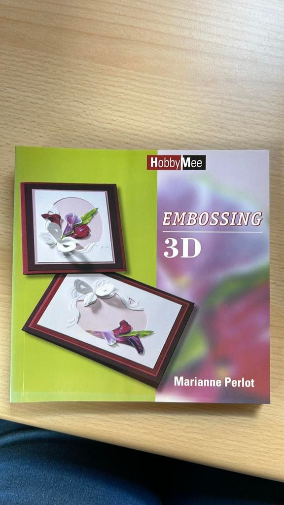 Embossing 6 boekjes, Ophalen of Verzenden, Zo goed als nieuw
