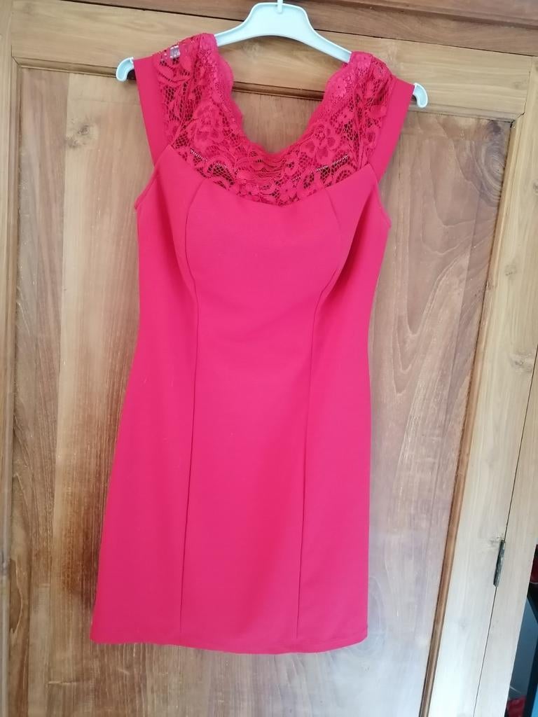 Robe rouge élégante, Rouge, Taille 38/40 (M), Enlèvement ou Envoi, Robe de cocktail