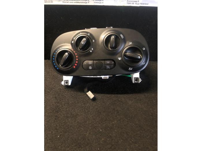 Kachel Bedieningspaneel van een Fiat 500, Auto-onderdelen, Dashboard en Schakelaars, Fiat, Gebruikt, 3 maanden garantie, Ophalen of Verzenden