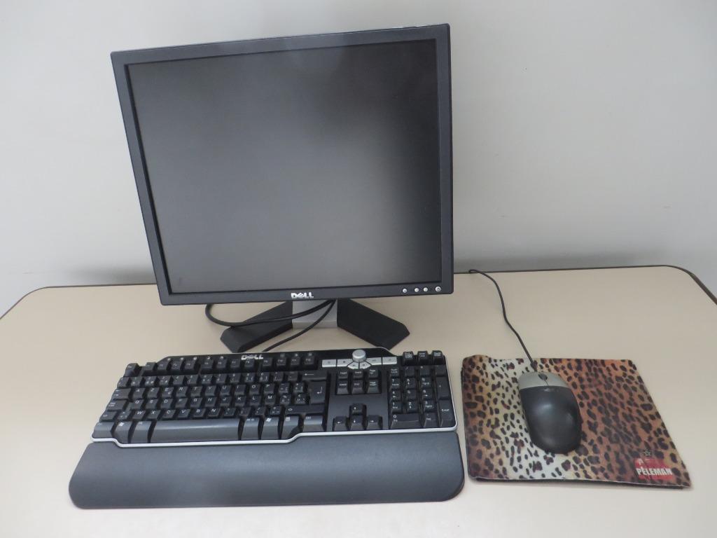Dell monitor, muis, toetsenbord met kabels., Ophalen of Verzenden
