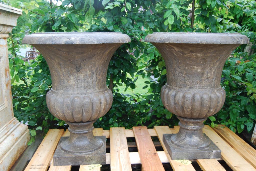 Grande vasque , jardinière sur pied en pierre bleue, Enlèvement