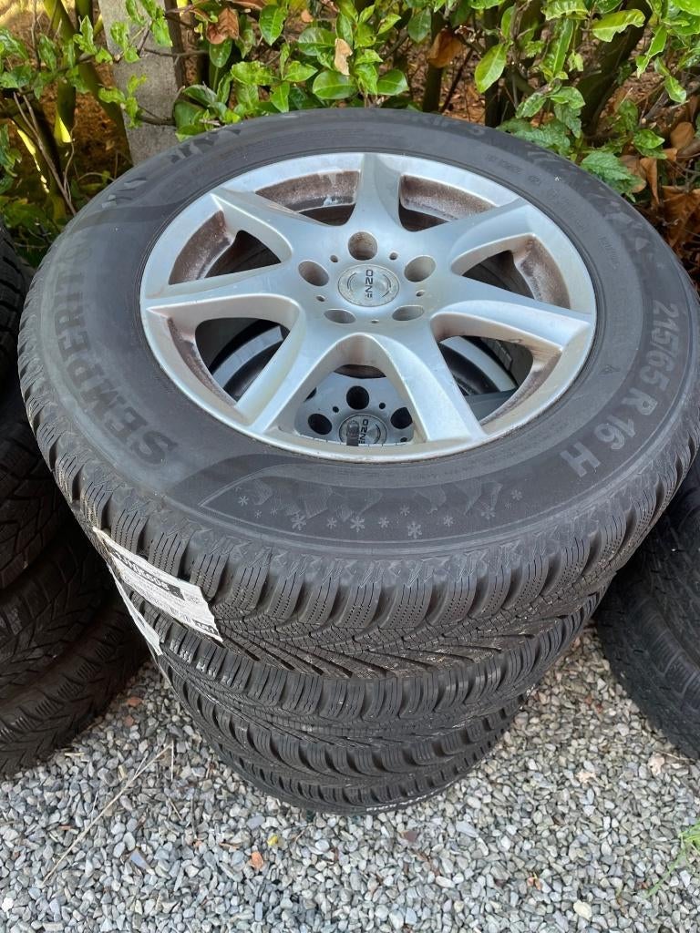 WINTERBANDEN MET VELGEN AUDI Q3 215 65 16, Auto-onderdelen, Banden en Velgen, Ophalen, Winterbanden, Banden en Velgen