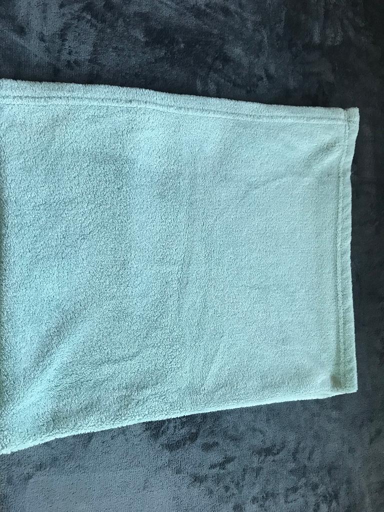 Couverture vert pâle toute douce 78 cm/100 cm, Enlèvement ou Envoi, Couverture