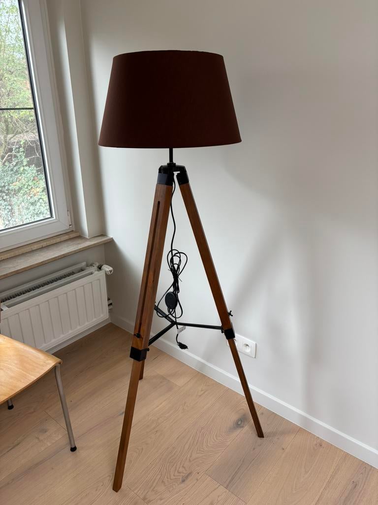 Nieuwe staanlamp driepikkel houten statief, Neuf, Bois, Industrieel, 150 à 200 cm