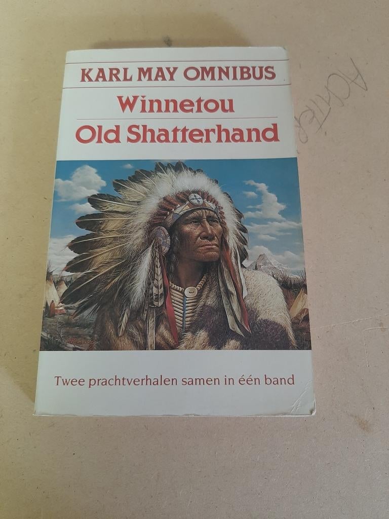 Karl May omnibus winnetou old shatterhand, Boeken, Ophalen of Verzenden, Gelezen