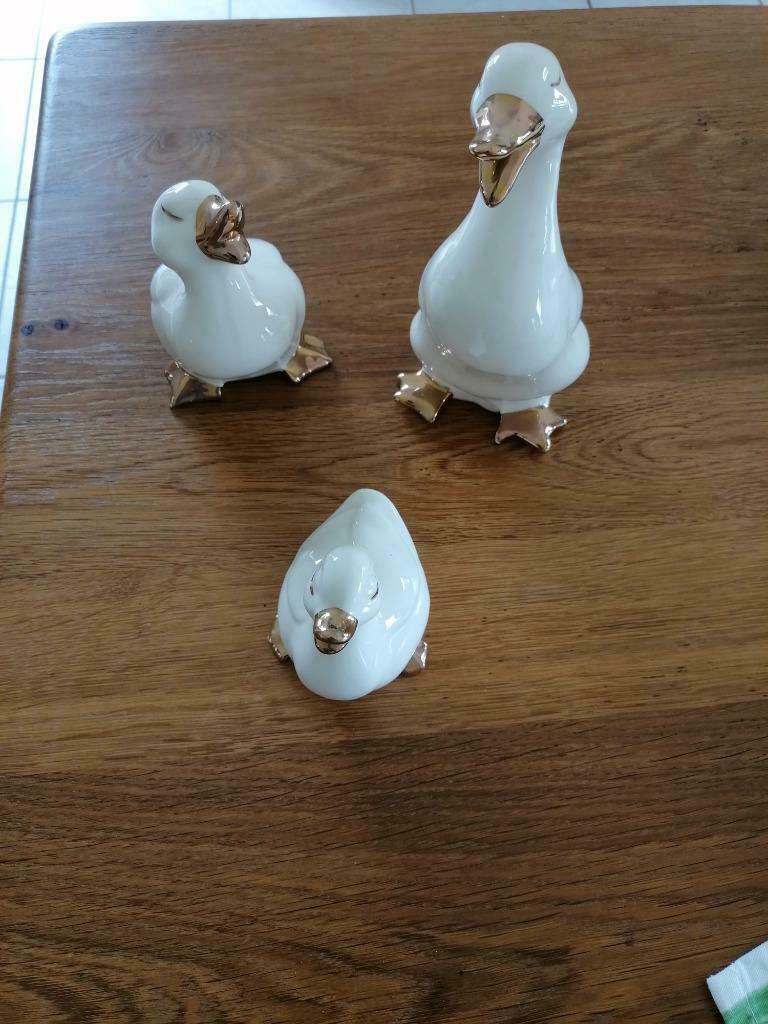 3 canards en faience blanche et dorée., Ophalen of Verzenden, Gebruikt