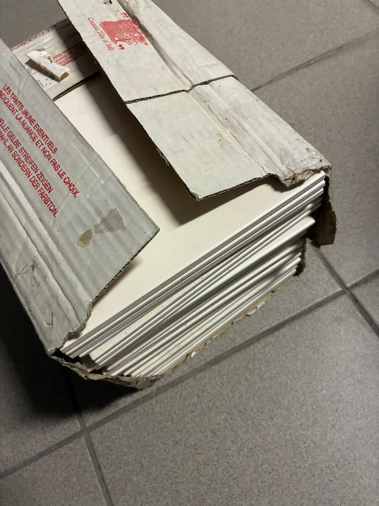 Faience effen beige - rechthoekige tegel - ong 2,25 m², Ophalen, Nieuw, Minder dan 5 m², Wandtegels