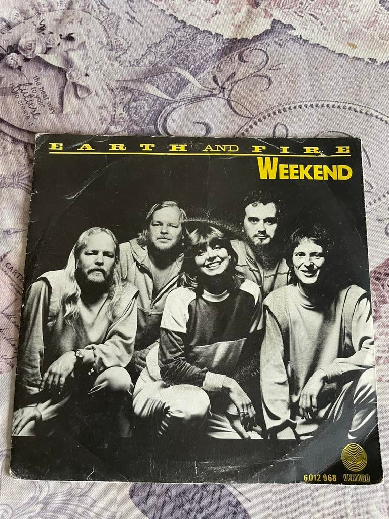 Earth and fire - weekend, Enlèvement ou Envoi