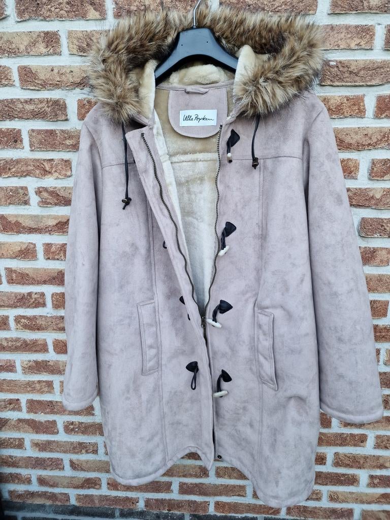 Wintervest dames, Enlèvement