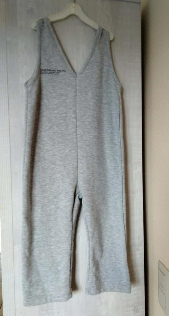 salopette gris clair / salopette Zara taille 110, Pantalon, Garçon ou Fille, Enlèvement ou Envoi, Comme neuf
