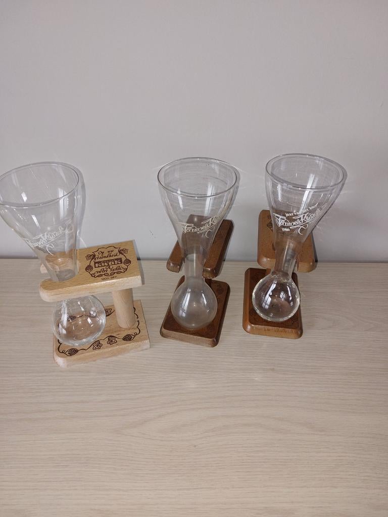 3 verres kwak différents avec support en bois, Enlèvement ou Envoi, Comme neuf, Verre à bière