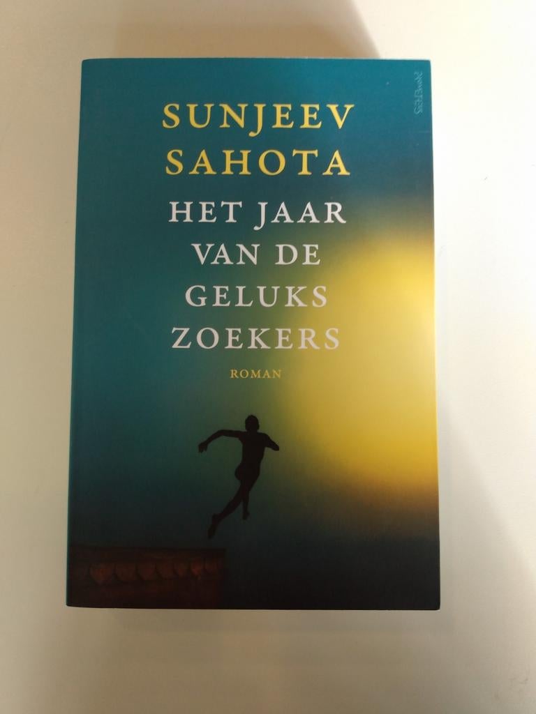 Sunjeev Sahota - Het jaar van de gelukszoekers, Livres, Littérature, Comme neuf, Enlèvement ou Envoi