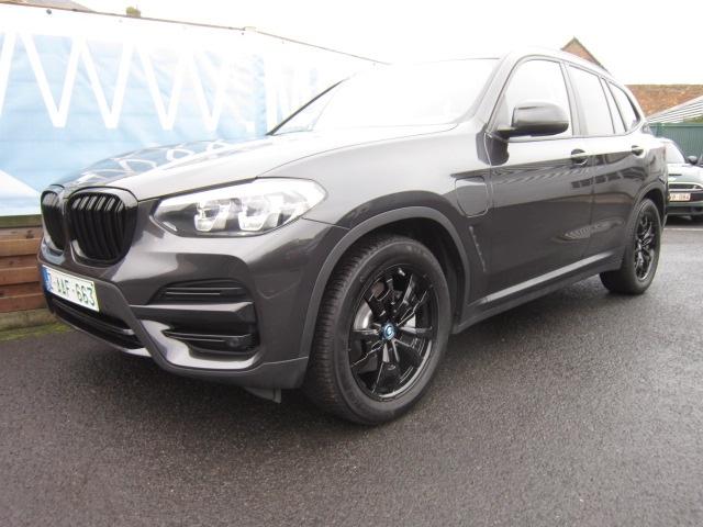 BMW X3 2.0iA xDrive30e PROF NAVI + LEDER + 19" BLACK VELG, Auto's, Automaat, Lederen bekleding, 48 g/km, Bedrijf