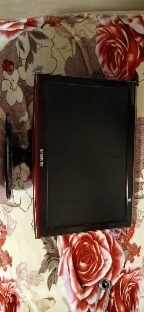 Écran SyncMaster T200HD, Enlèvement, Avec subwoofer externe, Utilisé