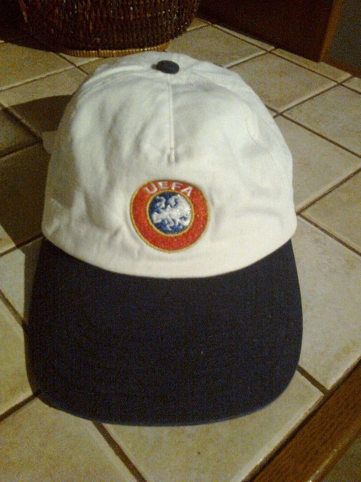 Originele UEFA pet Euro 2000, Ophalen of Verzenden, Zo goed als nieuw, Pet of Muts