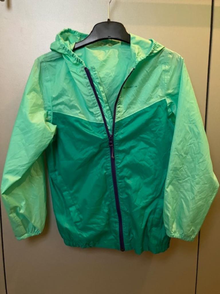maat 128 regenjasje Decathlon  NIEUW, Enfants & Bébés, Vêtements enfant | Taille 128, Garçon ou Fille, Enlèvement ou Envoi, Decathlon