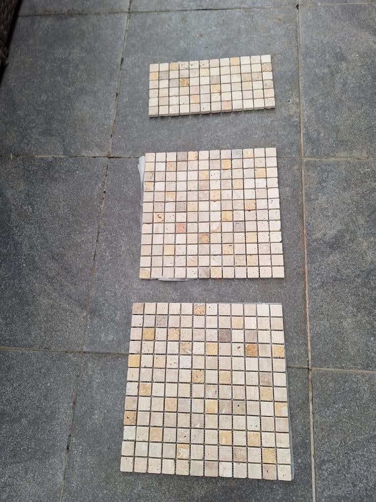 Reste de mosaïques, Enlèvement ou Envoi, Comme neuf