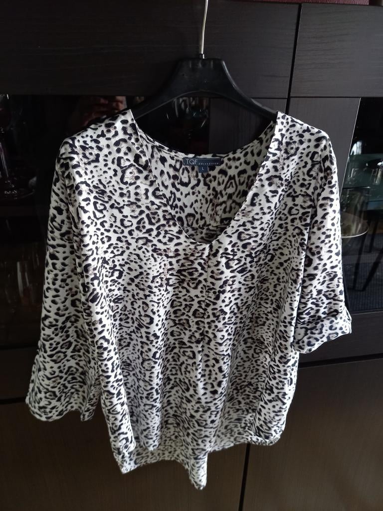 Blouse. L. TQF., Enlèvement, Comme neuf, Blanc