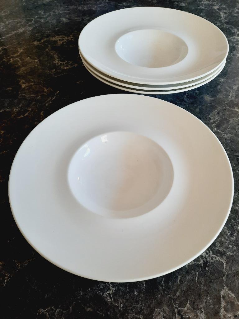 4 assiettes à pâtes Villeroy & Boch 28 cm, Maison & Meubles, Enlèvement, Utilisé, Assiettes(s)