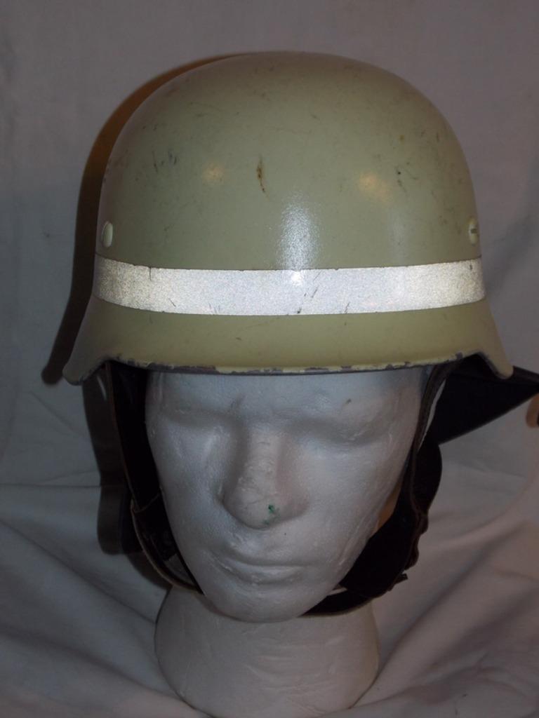 Casque de pompier allemand (A), Enlèvement ou Envoi, Autres, Casque ou Béret