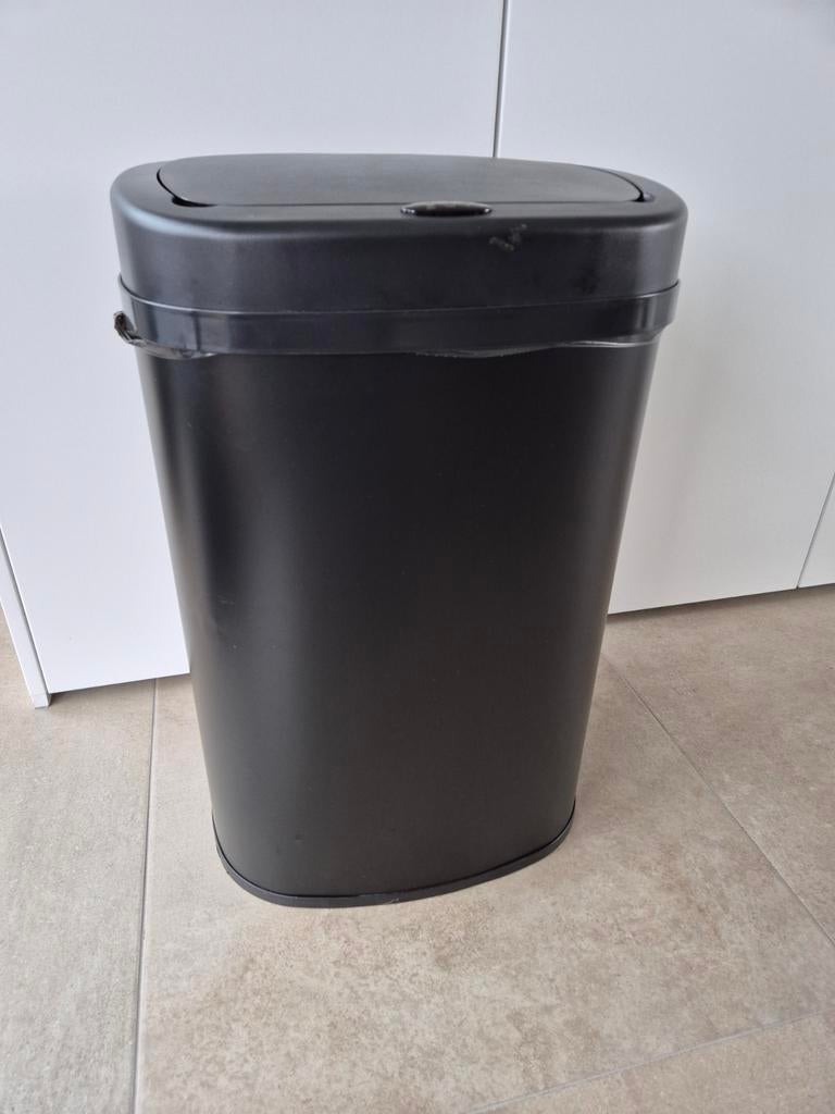 Vuilbak met sensor zwart , in goede staat, Huis en Inrichting, Keuken | Complete keukens, Ophalen, Zo goed als nieuw, Zwart