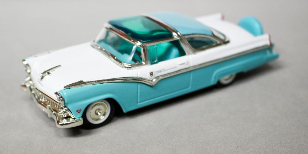 Voertuigen_Road Signature_nr 94202_Ford Fairlane Crown Victo, Hobby en Vrije tijd, Ophalen of Verzenden, Zo goed als nieuw, Auto