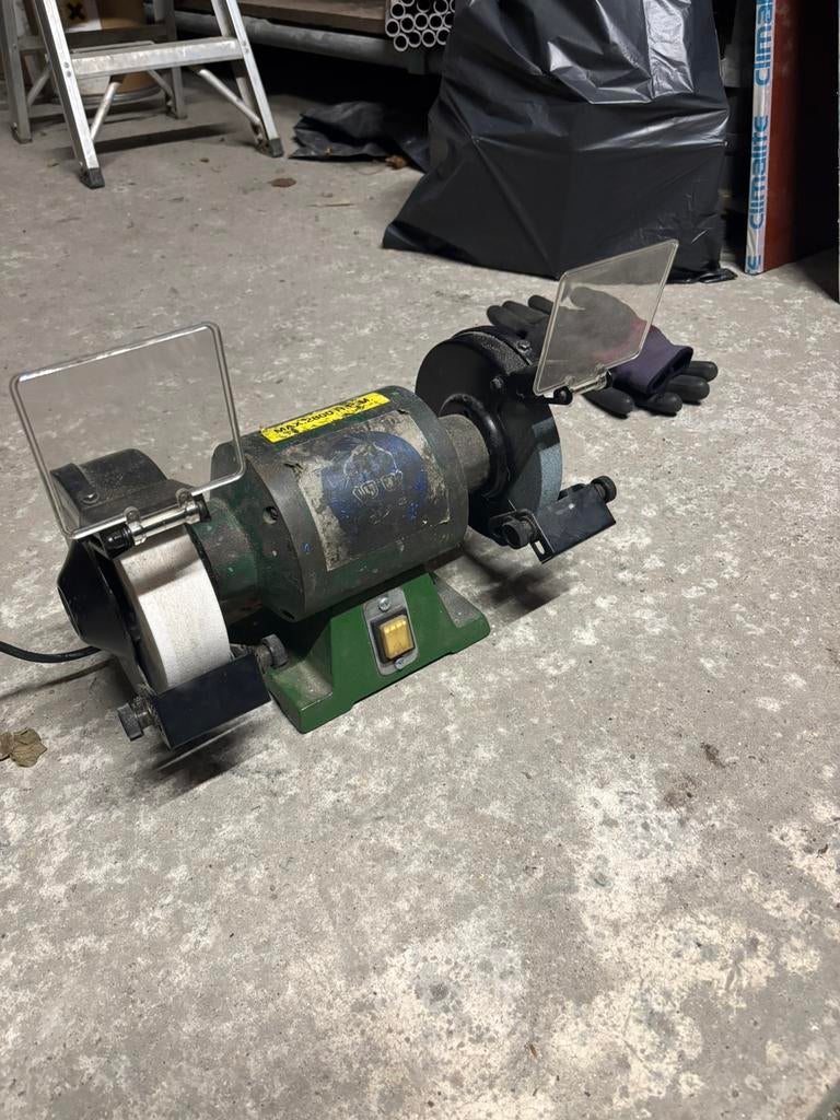 Tafelslijpmolen Ferm, Ophalen, Gebruikt, 700 tot 1000 watt, Werkbankslijpmachine