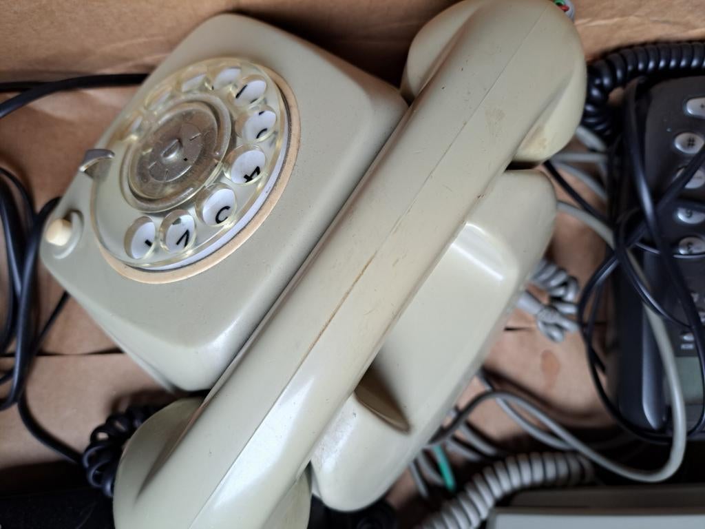 Téléphones vintage, Enlèvement, Comme neuf