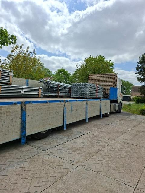 Nieuwe multidirectionele steiger – 12 m x 8 m – ± 100 m², Ophalen, Nieuw