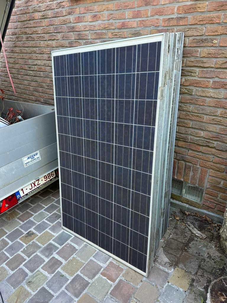 25 panneaux a vendre 245wc fonctionne encore tres bien, Bricolage & Construction, Panneaux solaires & Accessoires, Enlèvement