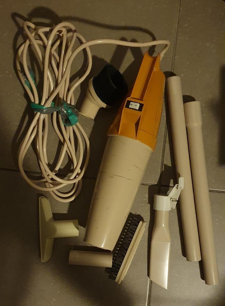 Aspirateur vintage, Electroménager, Enlèvement, Utilisé, Moins de 1 200 watts