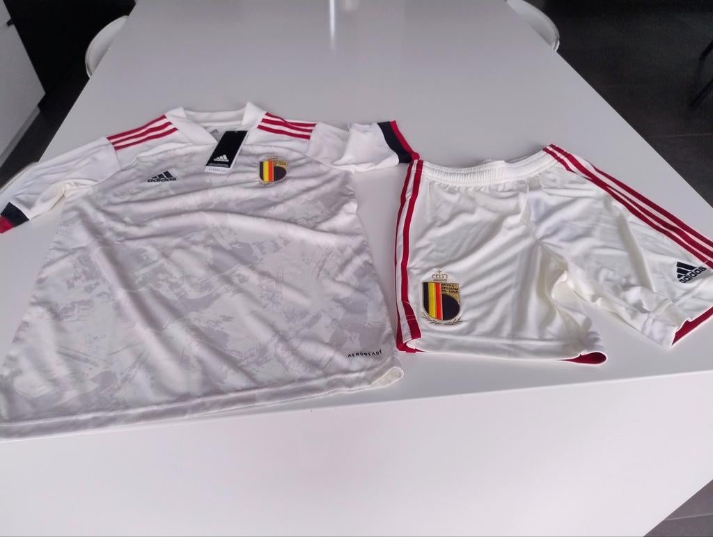 Meisjes voetbal outfit, Maat XS of kleiner, Ophalen, Nieuw, Shirt