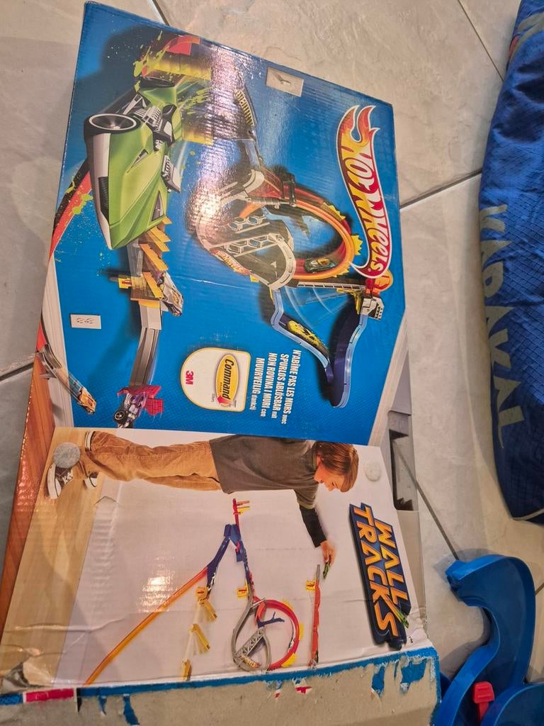 Hotwheels hot wheels baan voor aan  de muur, Verzamelen, Ophalen of Verzenden