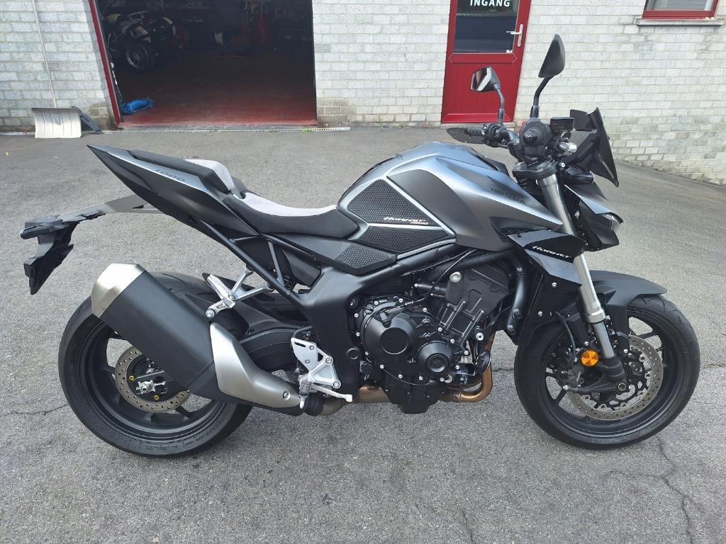 Honda CB 1000 Hornet nieuwstaat met fabrieksgarantie, LED Verlichting, 4 cilinders, Motorrijbewijs A, Bedrijf