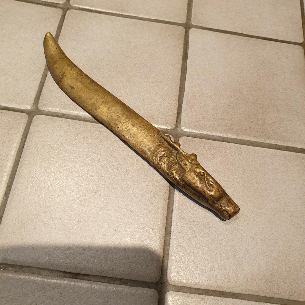 Briefopener, Enlèvement