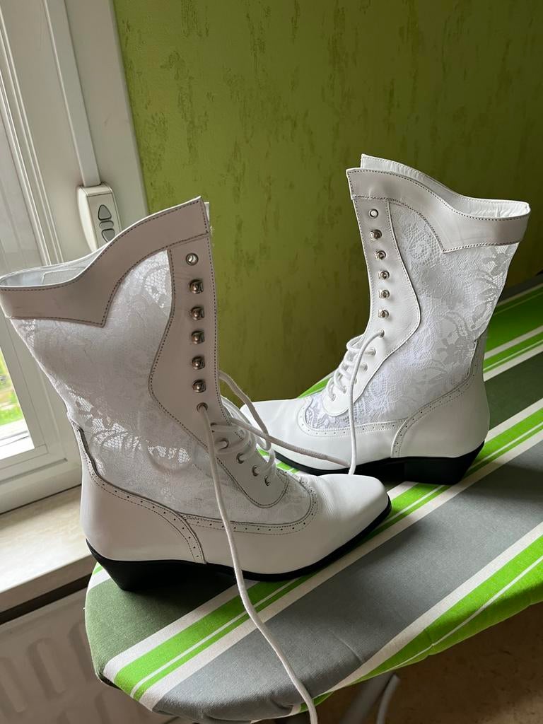 Witte westernboots met kant maat 36, Ophalen of Verzenden, Zo goed als nieuw
