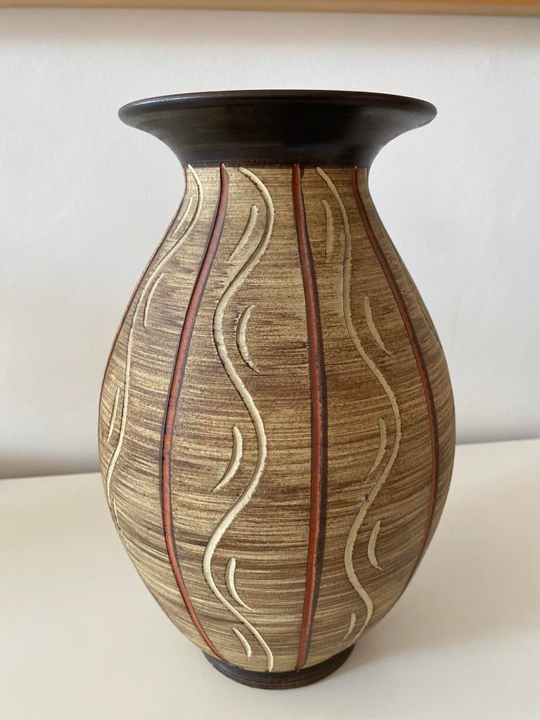 Vase sgrafitto  ethnique Germany, Enlèvement ou Envoi