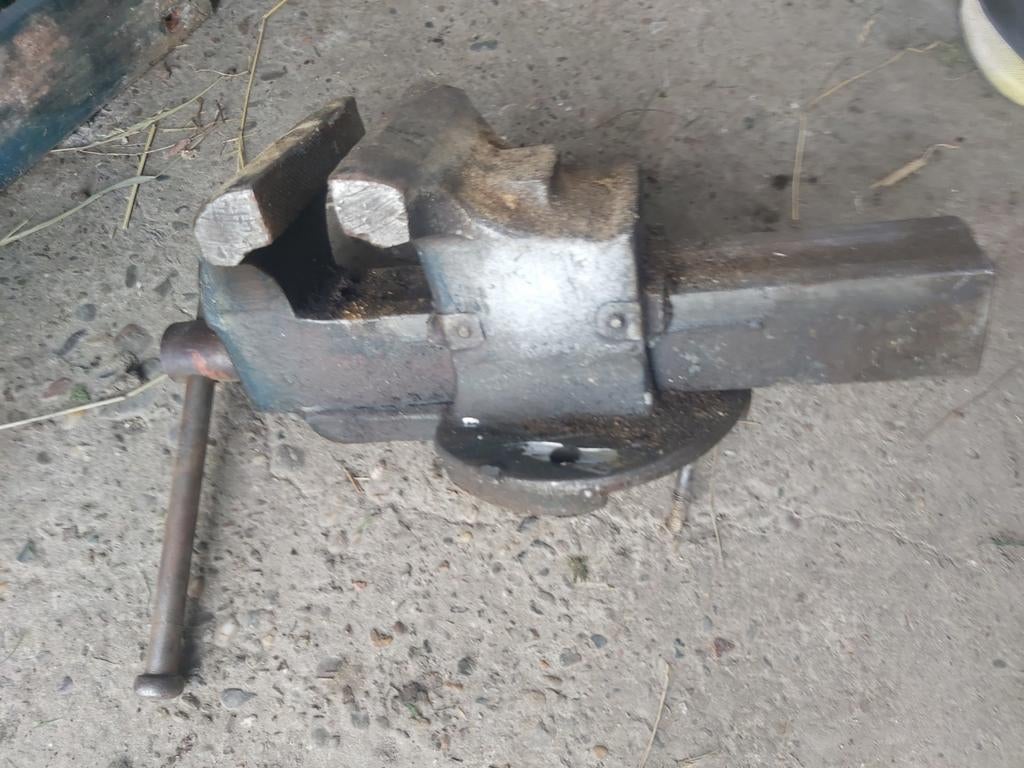 Bankschroef, Doe-het-zelf en Bouw, Ophalen, Gebruikt