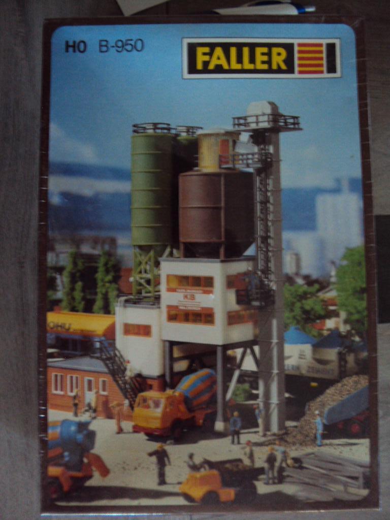 FallerH0 SET  industrie beton silos bp locs watertoren fig, Ophalen of Verzenden, Nieuw, Brug, Tunnel of Gebouw