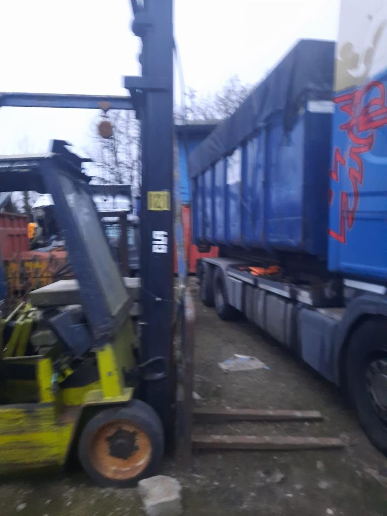 lift voor clark en ook landbouwtracktor, Zakelijke goederen, Ophalen