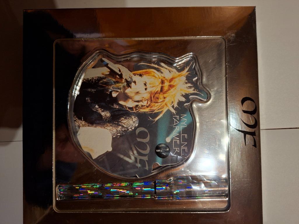 Mylene farmer coffret colector ecriture, Enlèvement