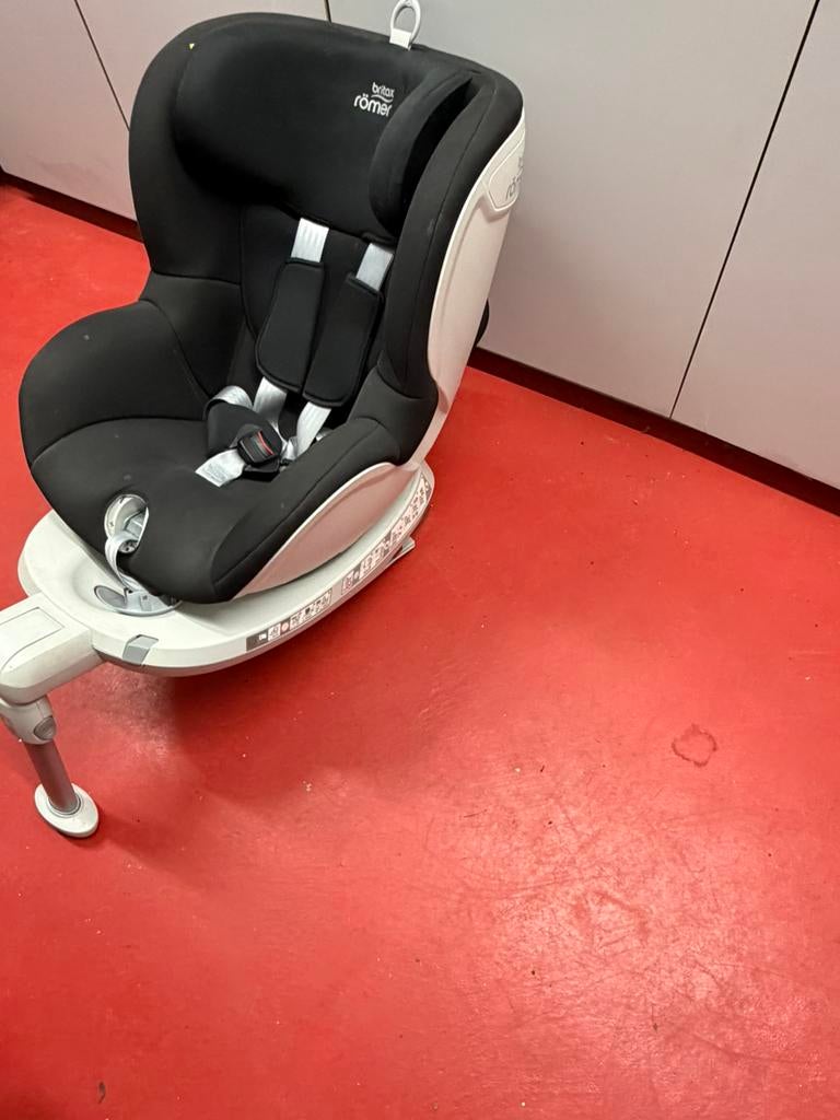Britax Römer DUALFIX PRO draaibaar babyautostoeltje, Kinderen en Baby's, Autostoeltjes, Gebruikt, Romer, 15 t/m 25 kg, Isofix